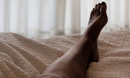 Como evitar dores nas pernas ao dormir?