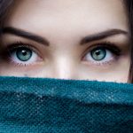 Tremor no olho: quais são as causas, e como o evitar